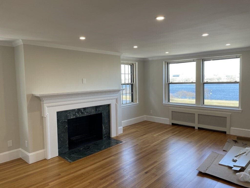 Primary Photo - 280 Beacon St