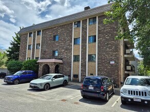 Building Photo - 301 Lowell St