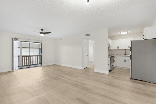 Building Photo - The Enclave at 3726