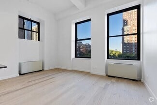 Building Photo - 33 Rector St