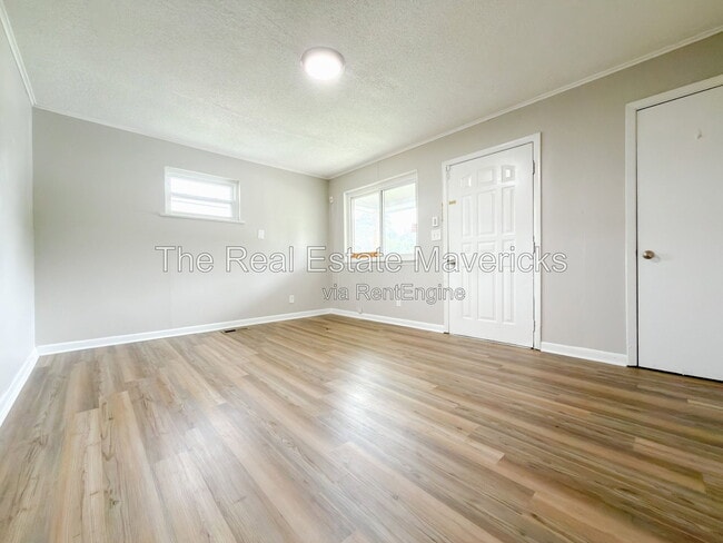 Building Photo - 4706 Midland Pike