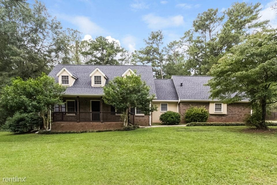 Primary Photo - 6905 Oak Leaf Dr