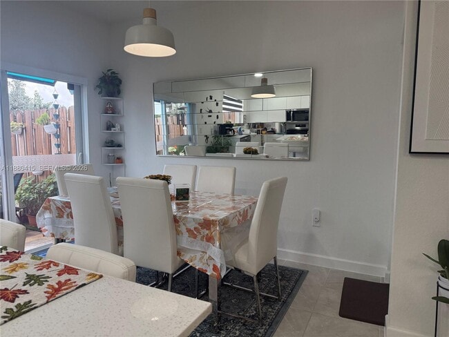 Foto del edificio - 12109 NW 24th Ct