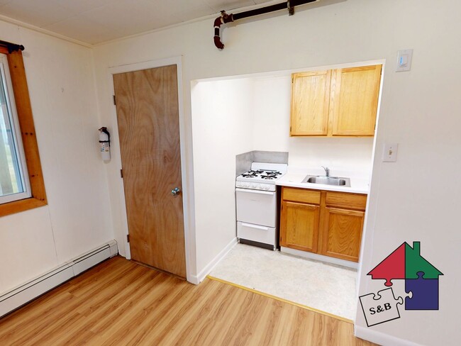 Building Photo - 68 Upper Hollow Rd