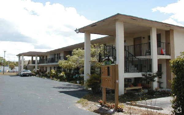 Building Photo - 1743 2nd Ave N
