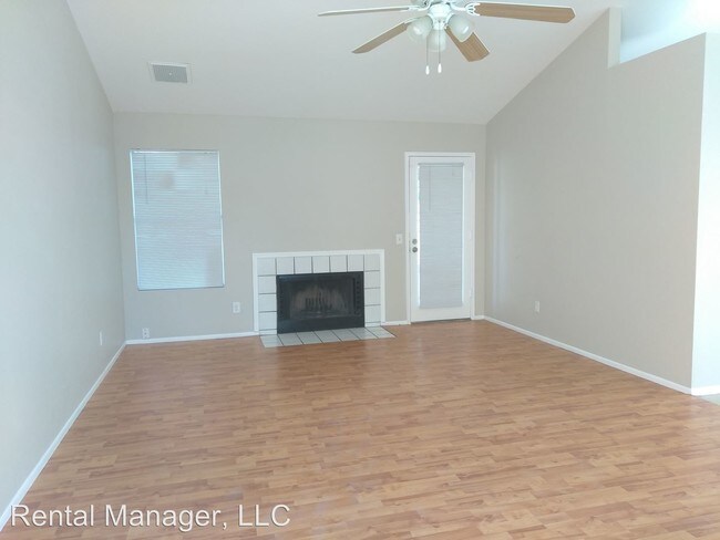 Foto del edificio - 10201 W Highland Ave