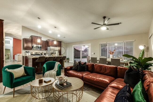 Foto del edificio - 6627 S 19th Pl
