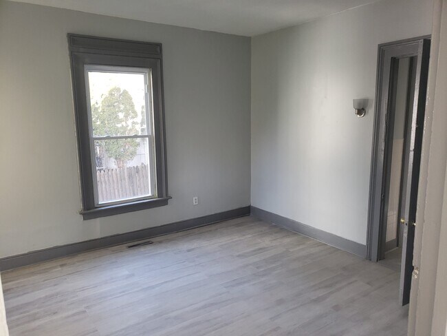 Photo - 397 Circular Ave Apartments