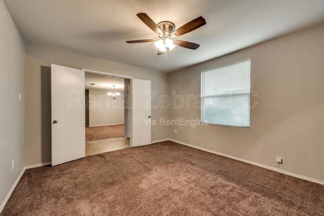 Photo - 2909 Goldenrod Dr House