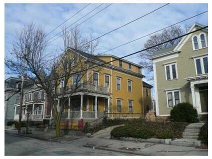 Primary Photo - 89 Oak St