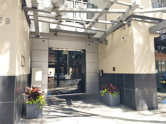 Foto del edificio - 159 W Green St