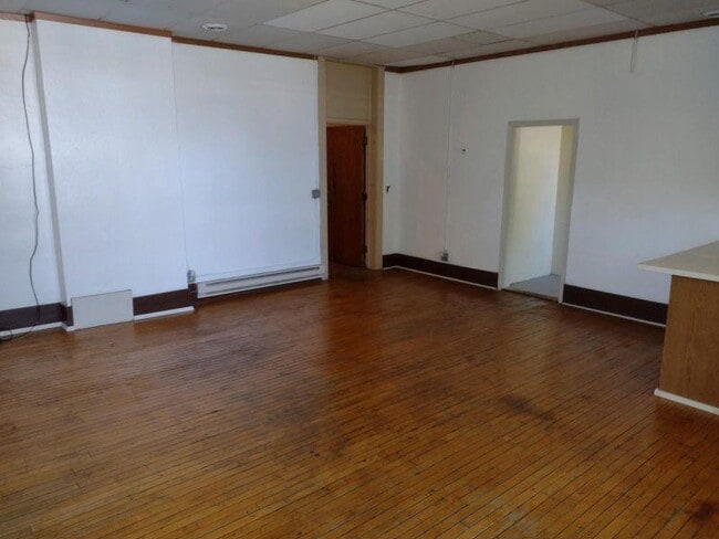 Building Photo - 120 Brown St