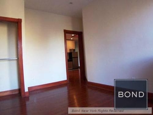 Building Photo - 410 W 44th St