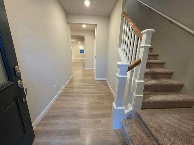 Building Photo - 21118 Meridian Dr SE