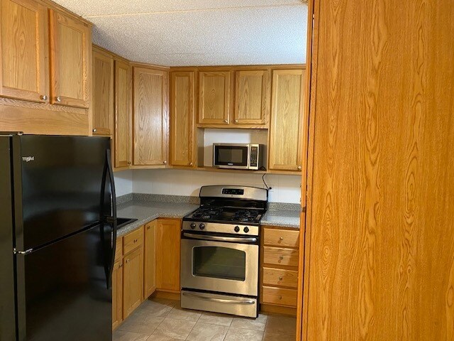 Foto del edificio - 5S066 Pebblewood Ln