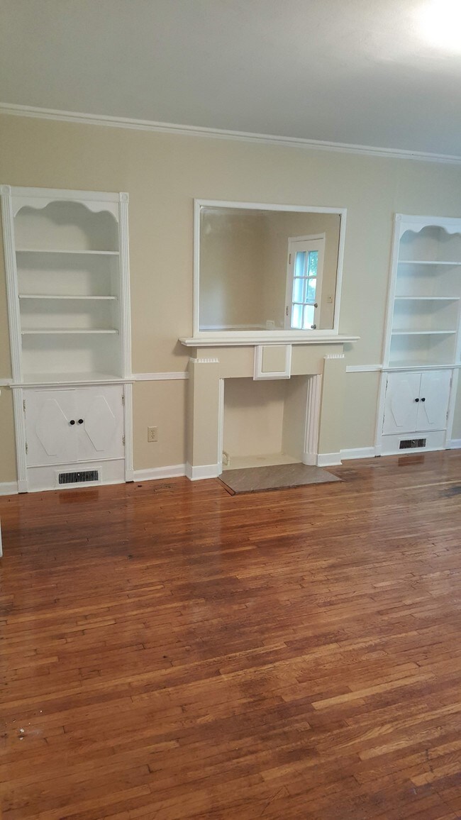 Foto del edificio - 1931 Northwest Blvd