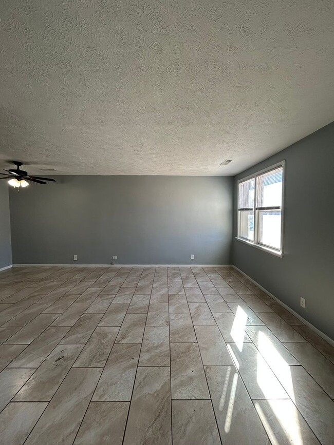 Foto del edificio - Private Entry, Cozy Comfort – 1 Bedroom, 1 Bathroom Home-Style Apartment