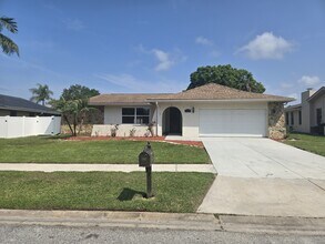 Building Photo - 1530 Fife Ct