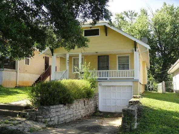 Building Photo - 1461 E 66th Ter