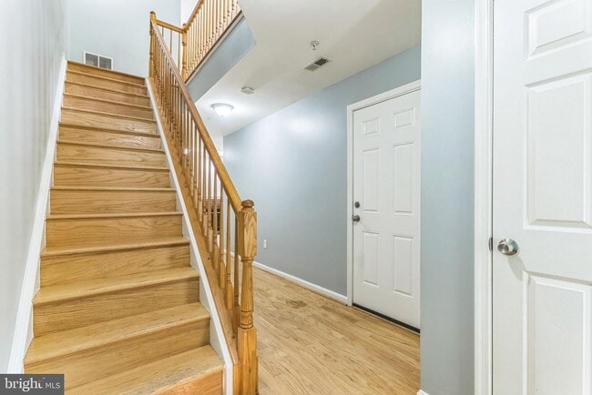 Building Photo - 20539 Golf Course Dr