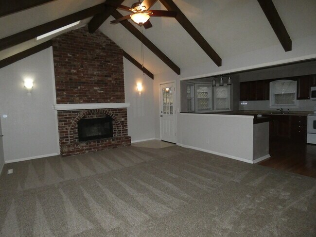 Building Photo - 6220 N Normandy Dr