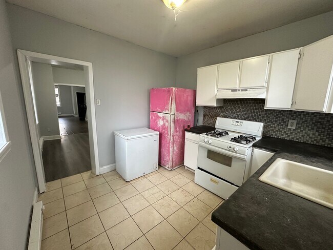 Foto del edificio - 1948 E Monmouth St