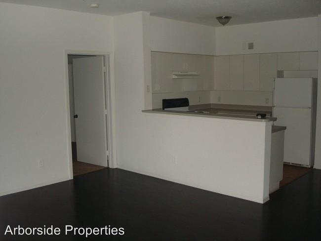 Building Photo - 443 Jordan Stuart Cir