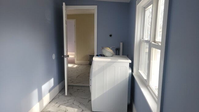 Laundry Room - 222 Snyder St