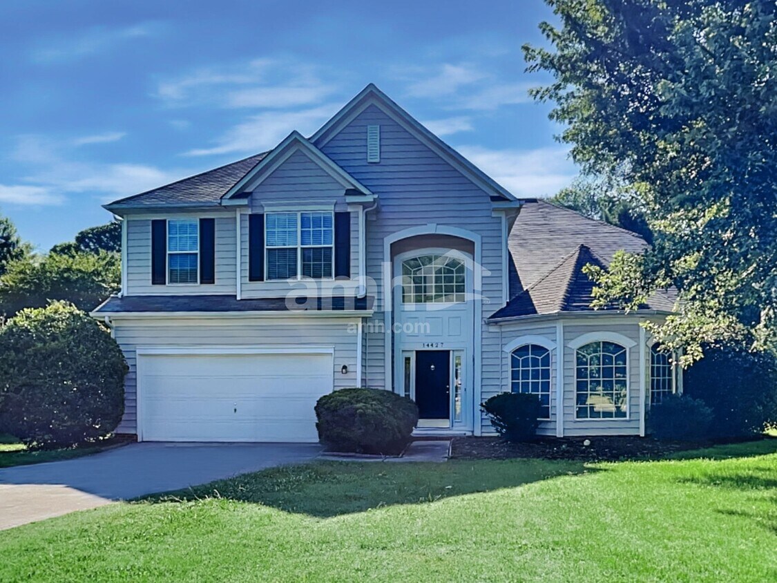 Foto principal - 14127 Hiawatha Ct