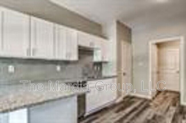 Building Photo - 3258 Wexford Dr