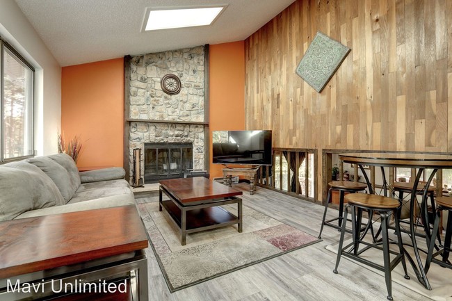 Building Photo - 34384 Pine Ridge Cir