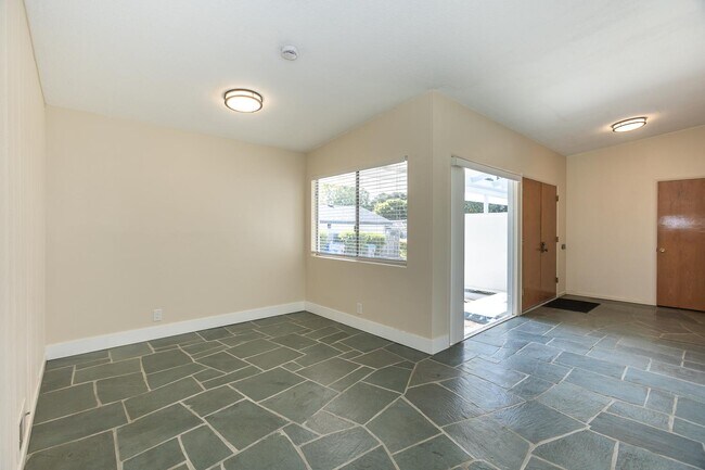 Comedor n.° 1 - 679 Rancho Dr