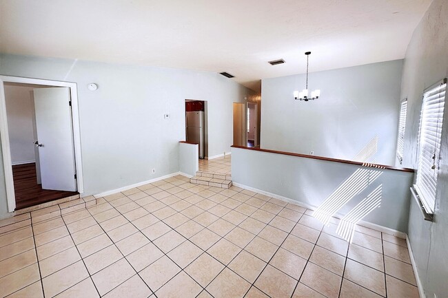 Building Photo - 6171 Heather St