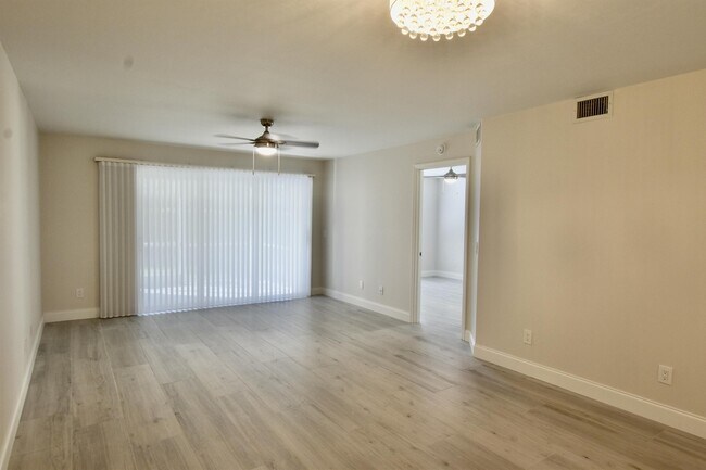 Building Photo - 7707 Jewel Ln