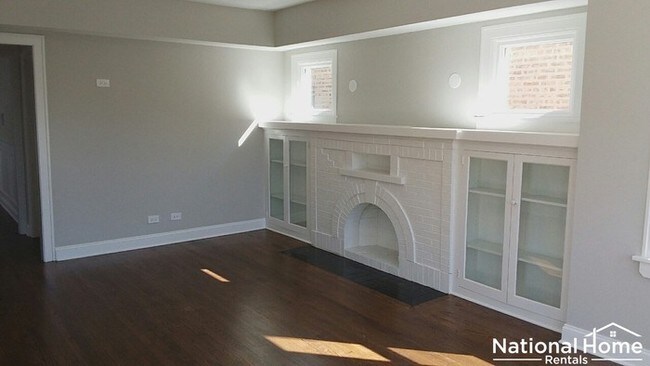 Foto del edificio - 4826 W George St