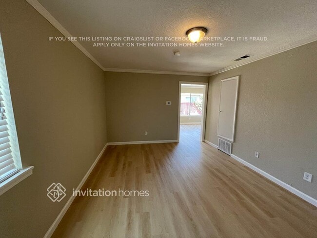 Building Photo - 2214 Newcastle Ct