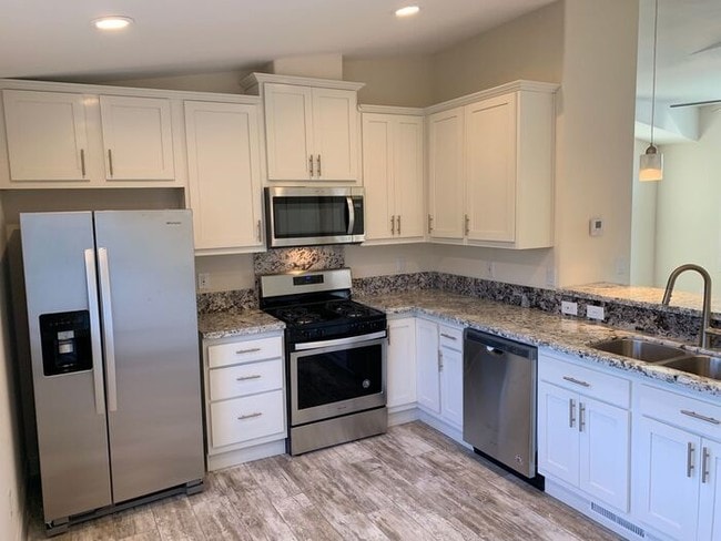 Building Photo - 4961 Milano Way