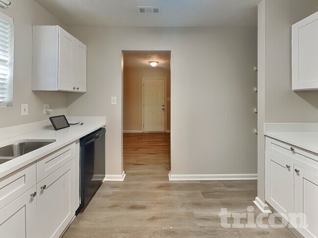 Building Photo - 2797 Priscilla Way