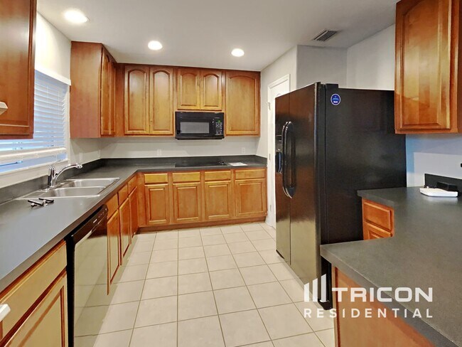 Building Photo - 11753 Mango Cross Court Seffner FL