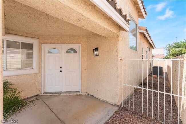 Foto del edificio - 5348 Desert Blossom Rd