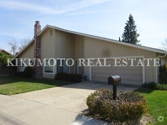 Building Photo - 6891 Steamboat Way