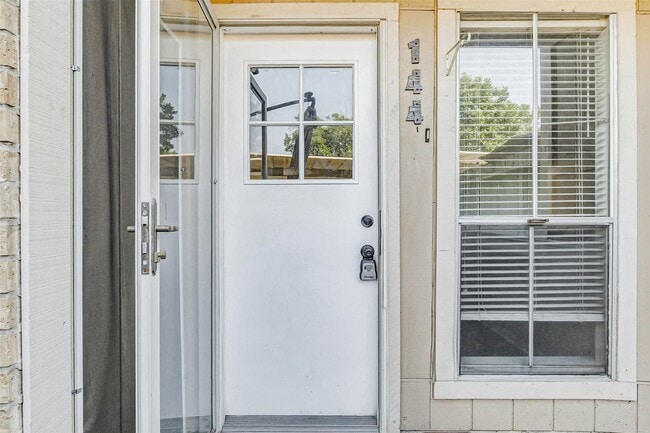 Foto del edificio - 1505 Ward Rd