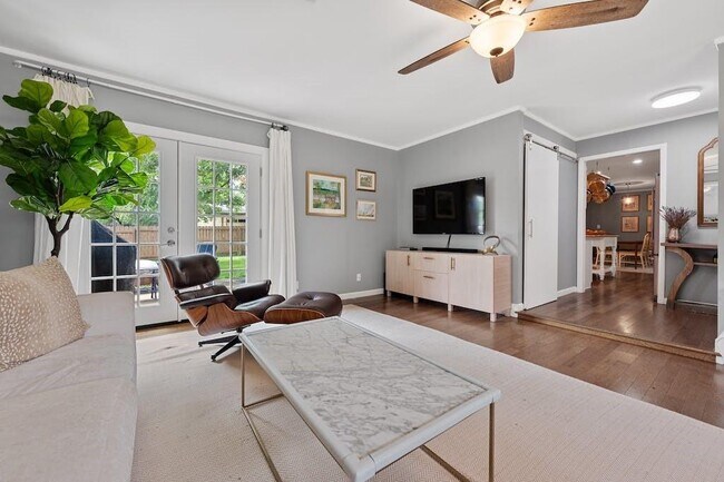 Foto del edificio - 2609 Friar Tuck Ln