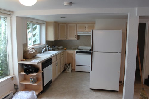 Kitchen - 1943 Onyx St