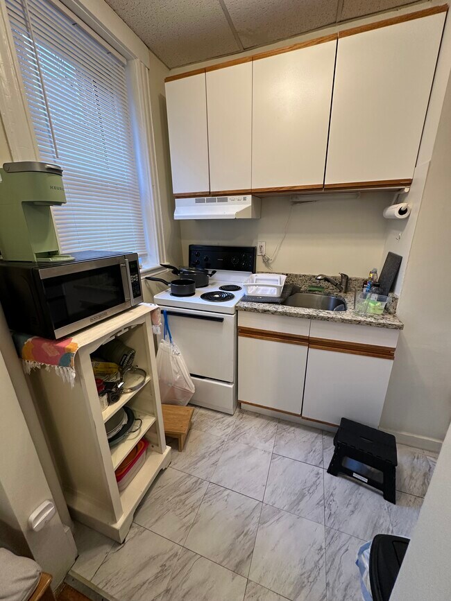 Foto del edificio - 195 Winthrop Rd