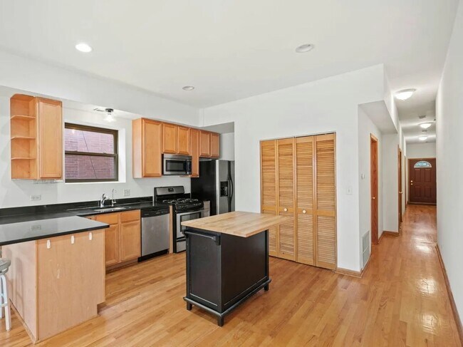 Foto del edificio - 6133 S Drexel Ave