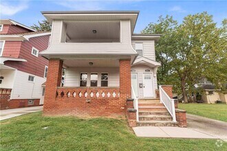 Building Photo - 4902 E 111th St