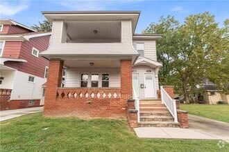 Building Photo - 4902 E 111th St