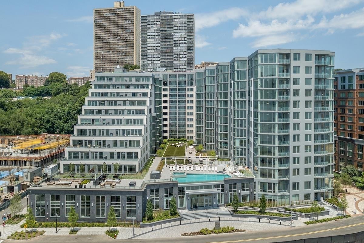 Foto principal - 9 Ave at Port Imperial