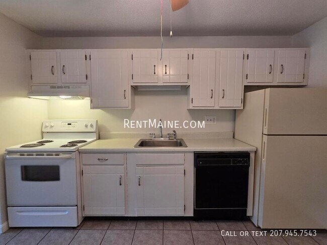 Foto del edificio - 10 Tall Pines Dr